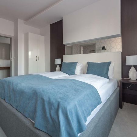 Novopolska - Hotel I Restauracja Koscian Ngoại thất bức ảnh
