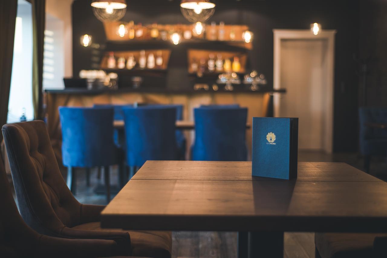 Novopolska - Hotel I Restauracja Koscian Ngoại thất bức ảnh
