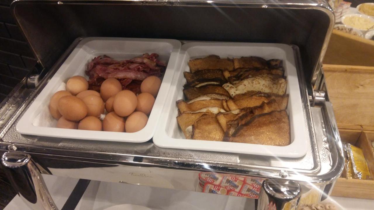 Novopolska - Hotel I Restauracja Koscian Ngoại thất bức ảnh